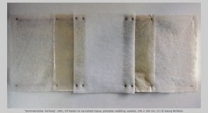 “Symmetrischer Vorhang” 1981, Oil Pastel on varnished tissue, polyester wadding, eyelets, 245 x 105 cm, 1/1 © Georg Mühleck