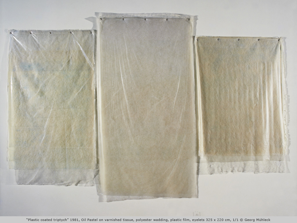 “Plastic coated triptych” 1981, Oil Pastel on varnished tissue, polyester wadding, plastic film, eyelets 325 x 220 cm, 1/1 © Georg Mühleck